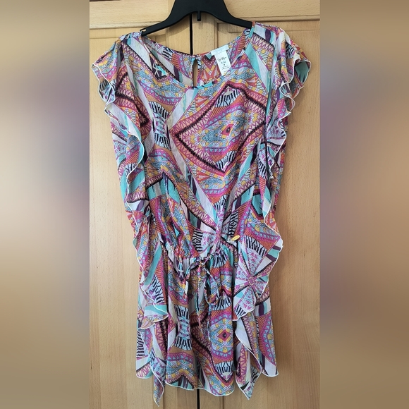 Jessica Simpson Beach Coverup - Picture 1 of 6